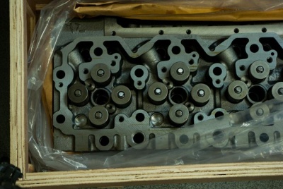 5348475 Головка блока цилиндров в сборе с клапанами ГБЦ HEAD CYLINDER дляCummins QSL9 Взаимозаменяемые номера: 4936714, 4929518, 5529506, 5282706